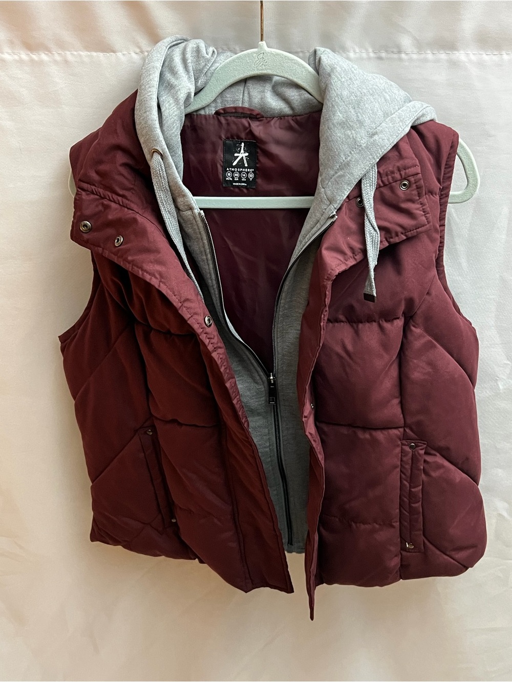 Atmosphere Women’s Burgundy Puffer Vest Gray Hoodie Plus Size 14